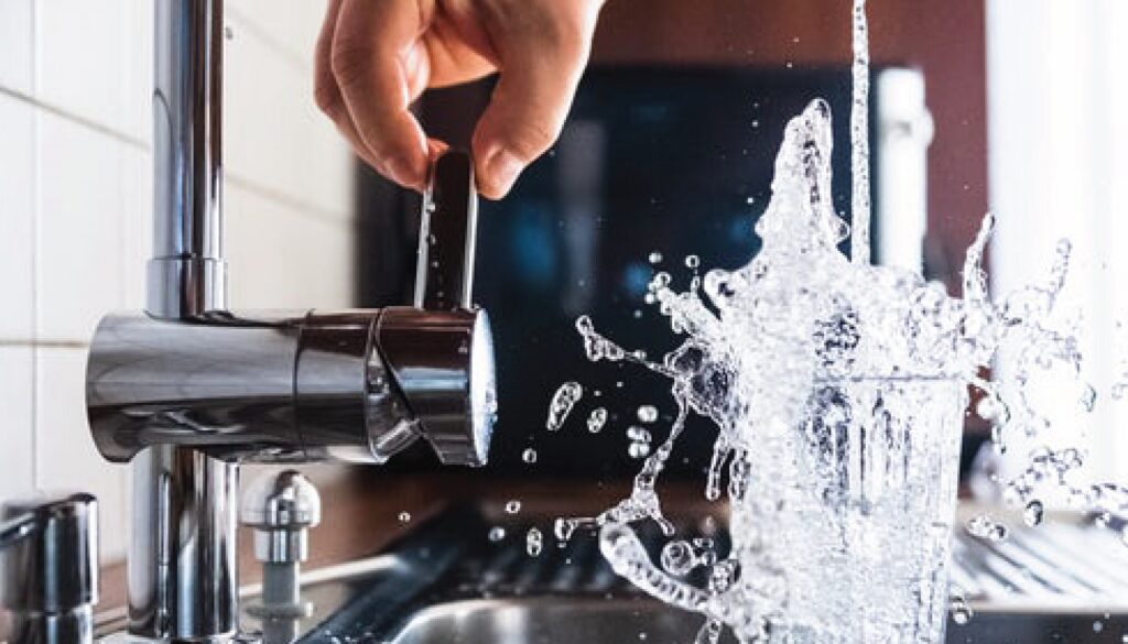 Acqua pura direttamente dal rubinetto di casa vostra